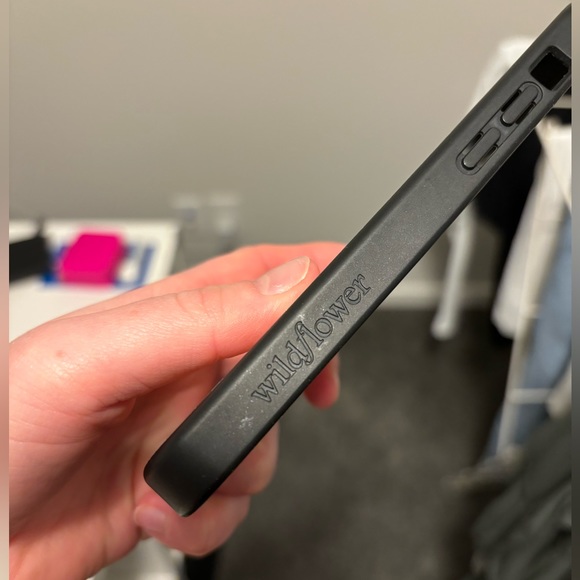 Wildflower case - Picture 2 of 3